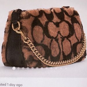 Coach X Jennifer Lopez Nikita 19” Signature Shearling C6513